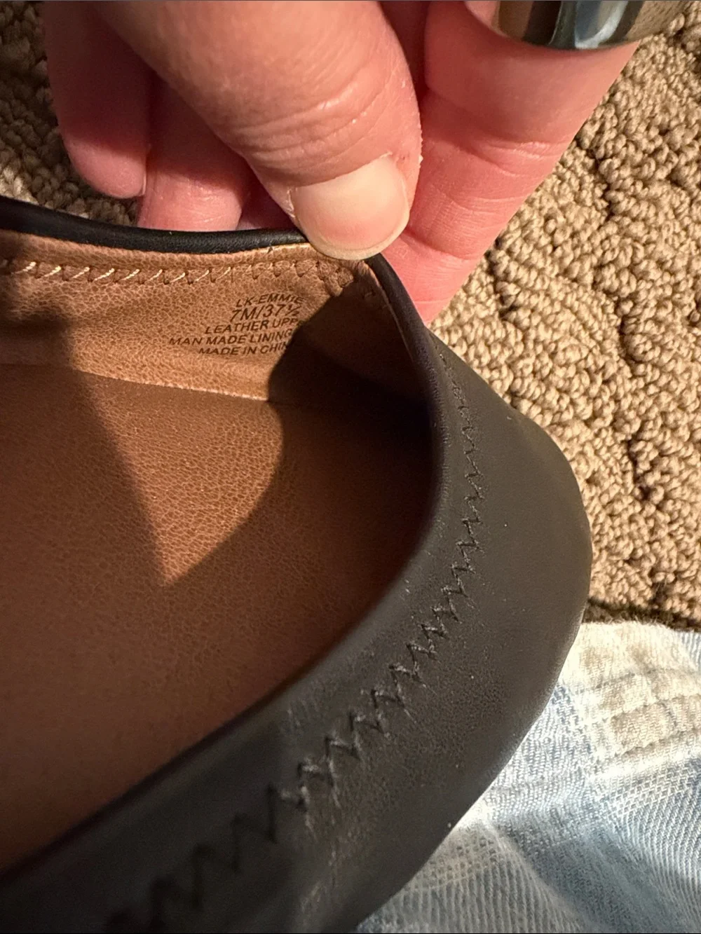 Lucky Brand Black Leather Round-Toe Ballet Flats (LK-EMMIE)